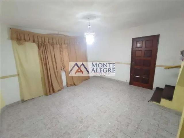 Casa / Sobrado para Locação em São Paulo/SP Jardim Itacolomi 3 Quartos