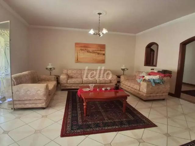 Casa / Sobrado para Locação em São Paulo/SP Jardim Ibiratiba 4 Quartos