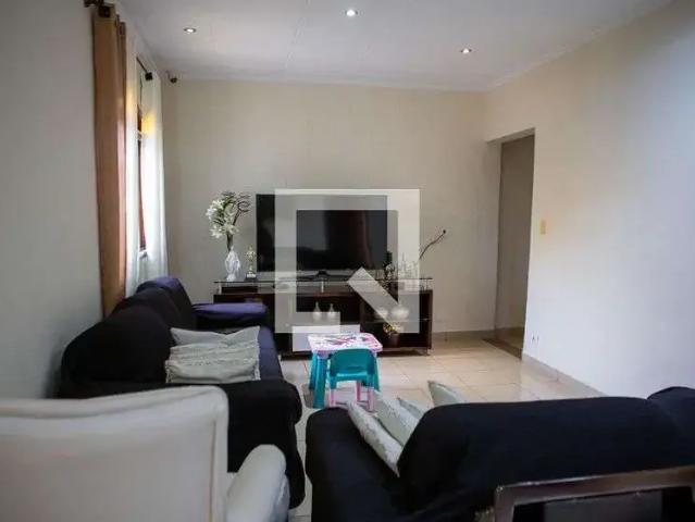 Casa / Sobrado para Locação em São Paulo/SP Jardim Jussara 3 Quartos