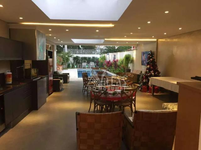 Casa / Sobrado para Locação em São Paulo/SP Jardim Leonor 4 Quartos