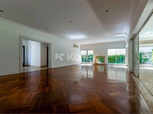 Casa / Sobrado para Locação em São Paulo/SP Jardim Leonor 4 Quartos