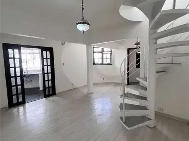 Casa / Sobrado para Locação em São Paulo/SP Jardim Patente 3 Quartos