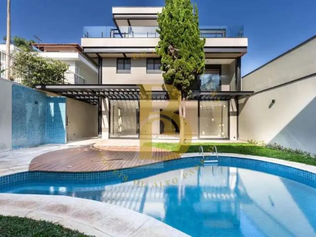 Casa / Sobrado para Locação em São Paulo/SP Jardim Paulista 4 Quartos