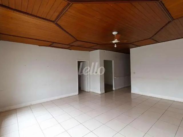 Casa / Sobrado para Locação em São Paulo/SP Jardim Peri Peri 3 Quartos