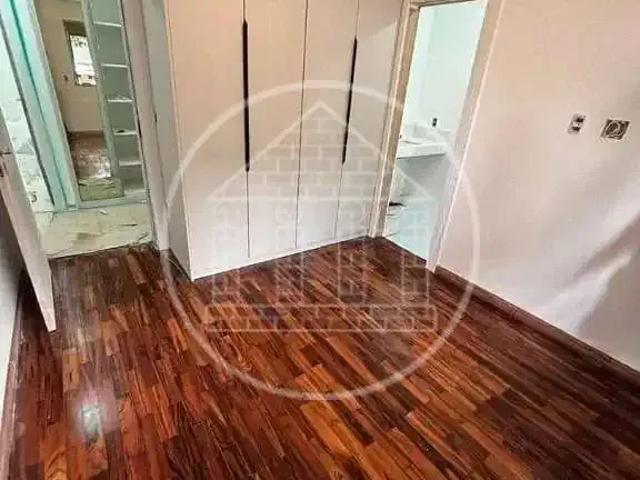 Casa / Sobrado para Locação em São Paulo/SP Jardim Prudência 4 Quartos