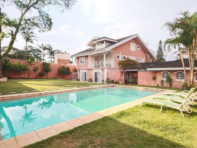 Casa / Sobrado para Locação em São Paulo/SP Jardim Prudência 6 Quartos
