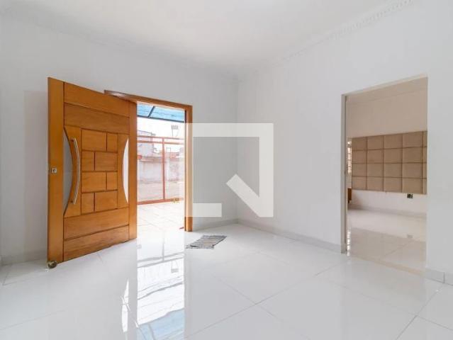 Casa / Sobrado para Locação em São Paulo/SP Jardim São Vicente 2 Quartos