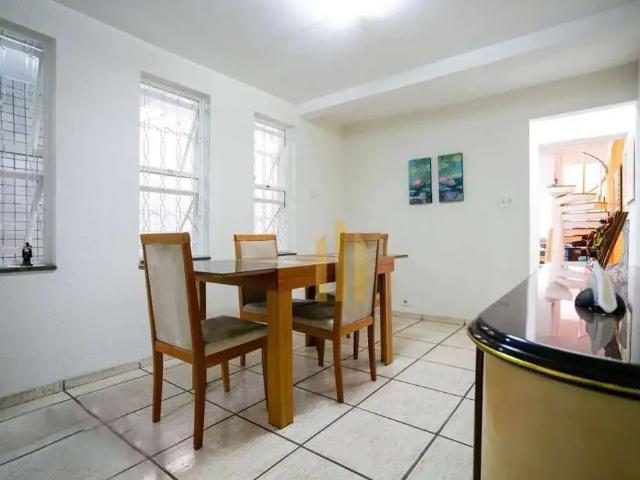 Casa / Sobrado para Locação em São Paulo/SP Jardim São Paulo Zona Norte 3 Quartos