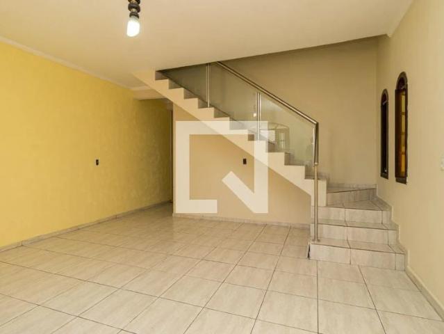 Casa / Sobrado para Locação em São Paulo/SP Jardim Santa Adelia 3 Quartos