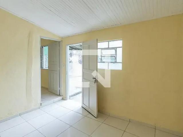 Casa / Sobrado para Locação em São Paulo/SP Jardim Santa Emília 1 Quartos