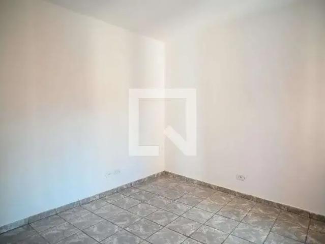 Casa / Sobrado para Locação em São Paulo/SP Jardim Santa Emília 2 Quartos
