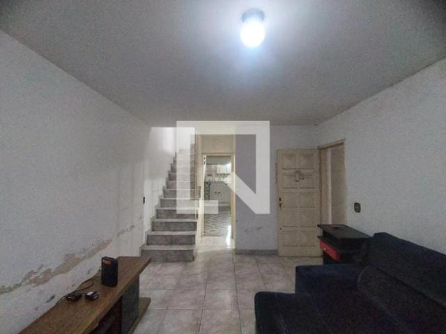 Casa / Sobrado para Locação em São Paulo/SP Jardim Santa Emília 2 Quartos