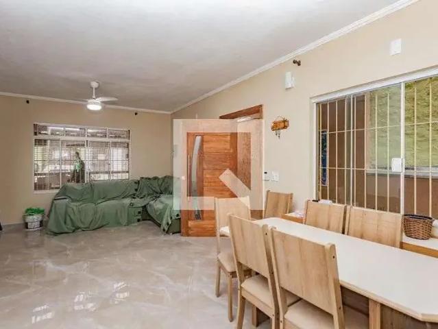 Casa / Sobrado para Locação em São Paulo/SP Jardim Santa Emília 3 Quartos