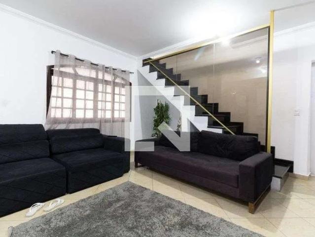 Casa / Sobrado para Locação em São Paulo/SP Jardim Santa Emília 3 Quartos