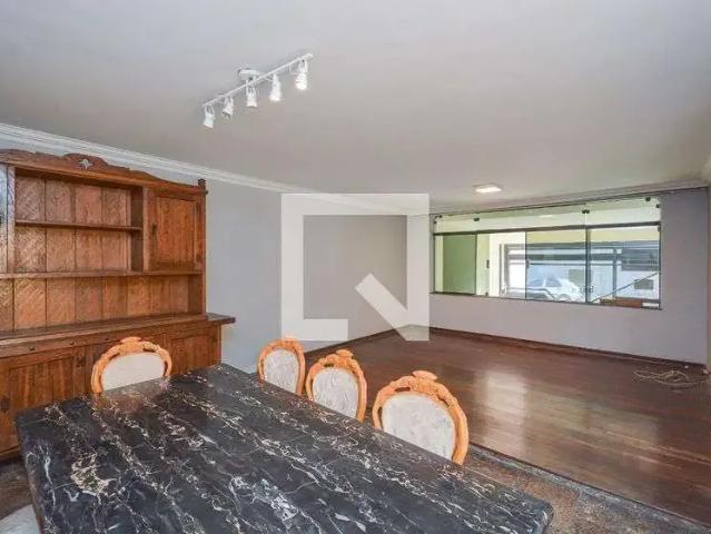 Casa / Sobrado para Locação em São Paulo/SP Jardim Santa Helena 4 Quartos