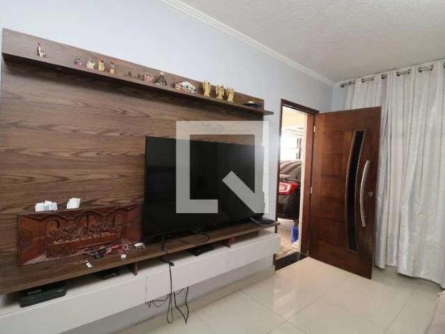 Casa / Sobrado para Locação em São Paulo/SP Jardim Santa Terezinha 4 Quartos