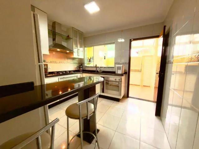 Casa / Sobrado para Locação em São Paulo/SP Jardim Triana 3 Quartos