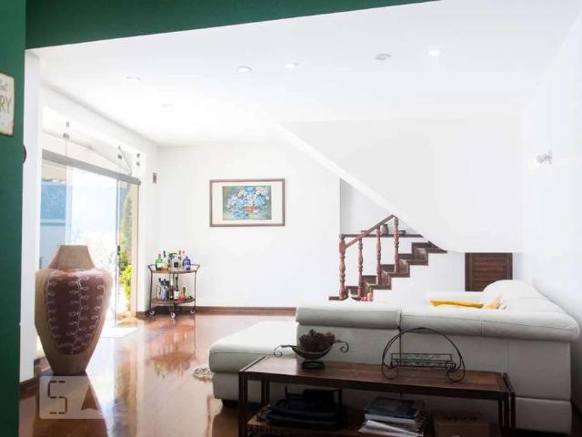 Casa / Sobrado para Locação em São Paulo/SP Morumbi 3 Quartos