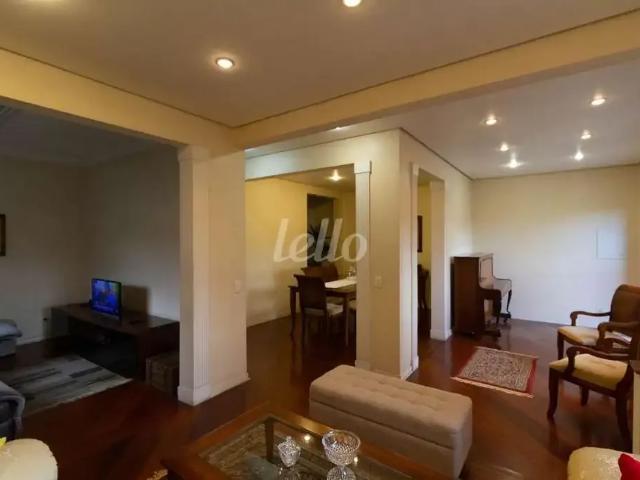 Casa / Sobrado para Locação em São Paulo/SP São Judas 4 Quartos