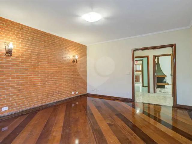 Casa / Sobrado para Locação em São Paulo/SP Chácara Santo Antônio 3 Quartos