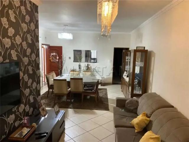 Casa / Sobrado para Locação em São Paulo/SP Santana 2 Quartos