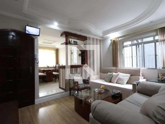 Casa / Sobrado para Locação em São Paulo/SP Sapopemba 4 Quartos