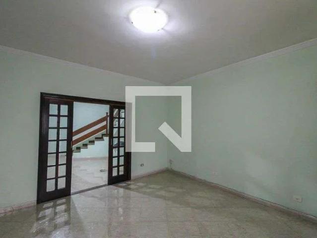 Casa / Sobrado para Locação em São Paulo/SP Sapopemba 4 Quartos