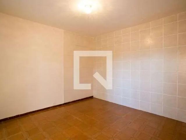 Casa / Sobrado para Locação em São Paulo/SP Sítio do Mandaqui 2 Quartos