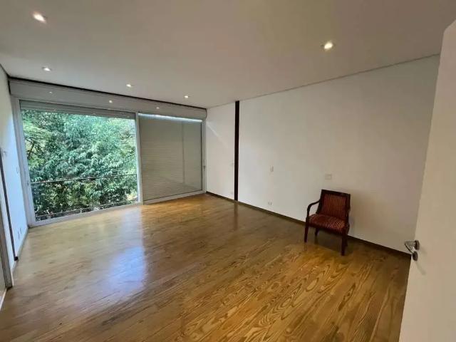 Casa / Sobrado para Locação em São Paulo/SP Siciliano 4 Quartos