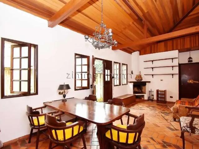Casa / Sobrado para Locação em São Paulo/SP Sumaré 1 Quartos