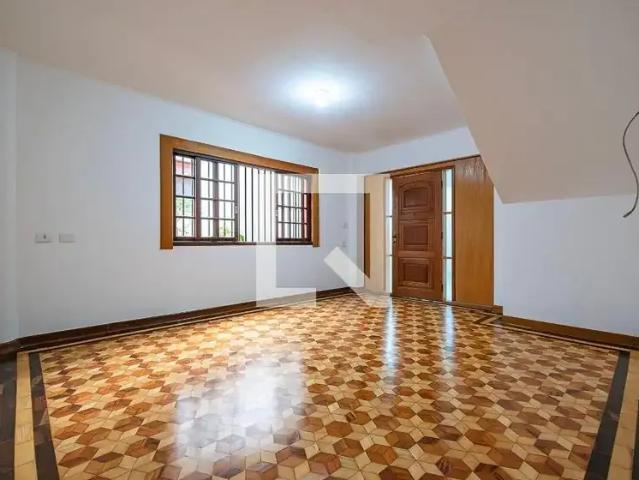 Casa / Sobrado para Locação em São Paulo/SP Sumaré 3 Quartos