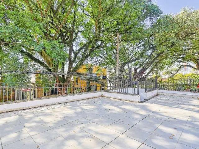 Casa / Sobrado para Locação em São Paulo/SP Sumaré 3 Quartos
