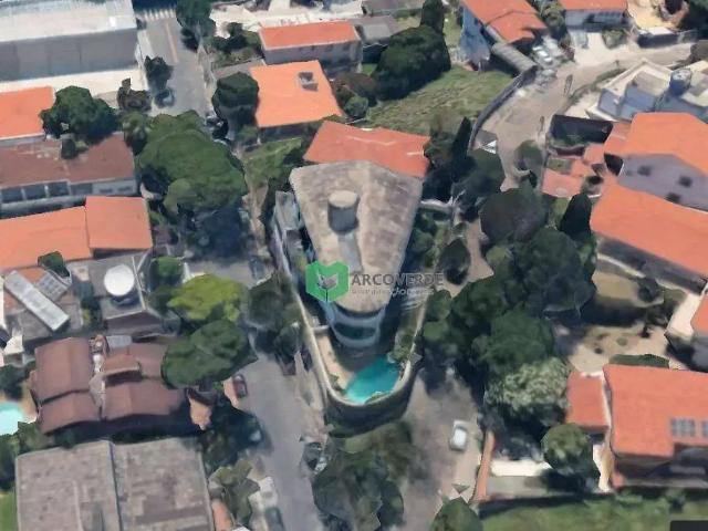 Casa / Sobrado para Locação em São Paulo/SP Sumaré 4 Quartos