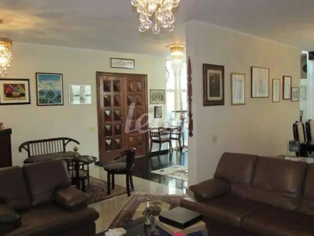 Casa / Sobrado para Locação em São Paulo/SP Sumaré 4 Quartos