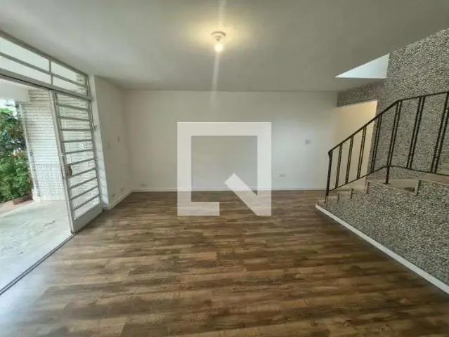Casa / Sobrado para Locação em São Paulo/SP Sumaré 4 Quartos