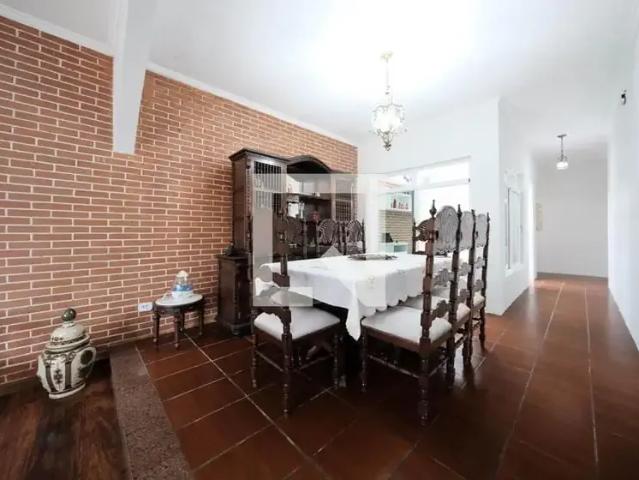 Casa / Sobrado para Locação em São Paulo/SP Ponte Rasa 4 Quartos