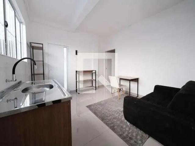 Casa / Sobrado para Locação em São Paulo/SP Ponte Rasa 2 Quartos