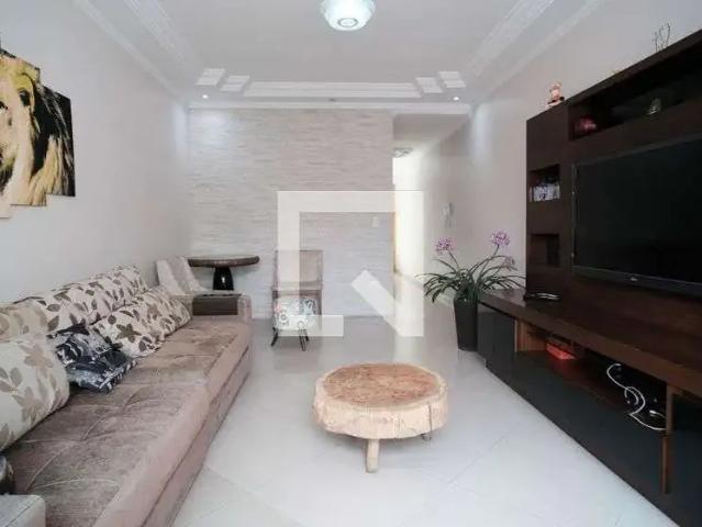 Casa / Sobrado para Locação em São Paulo/SP Ponte Rasa 3 Quartos