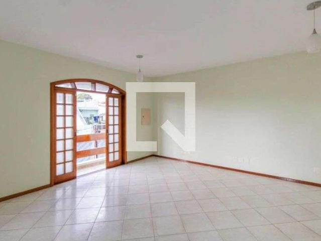 Casa / Sobrado para Locação em São Paulo/SP Ponte Rasa 3 Quartos