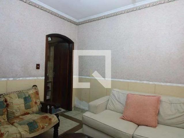 Casa / Sobrado para Locação em São Paulo/SP Ponte Rasa 3 Quartos