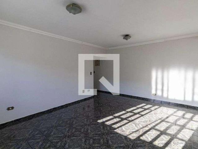 Casa / Sobrado para Locação em São Paulo/SP Ponte Rasa 3 Quartos