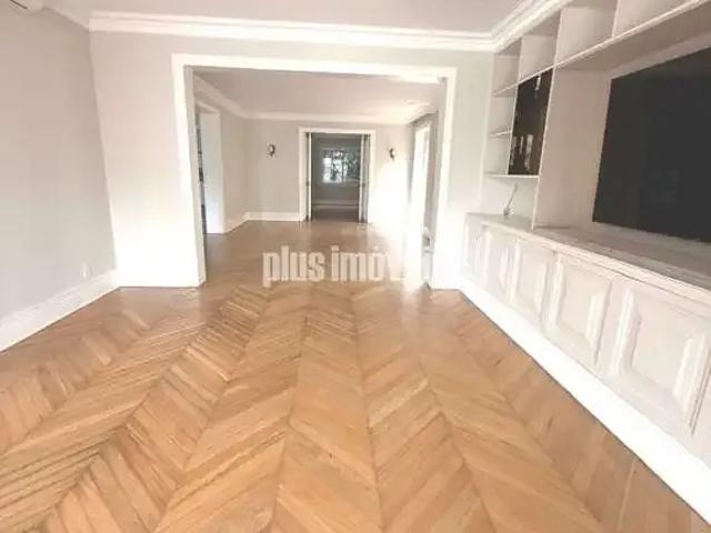 Casa / Sobrado para Locação em São Paulo/SP Pacaembu 4 Quartos