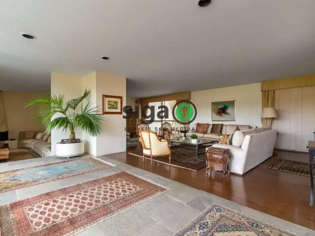 Casa / Sobrado para Locação em São Paulo/SP Pacaembu 4 Quartos