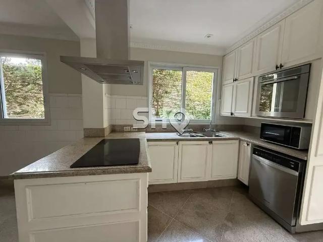 Casa / Sobrado para Locação em São Paulo/SP Pacaembu 4 Quartos