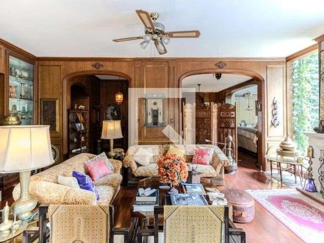 Casa / Sobrado para Locação em São Paulo/SP Pacaembu 4 Quartos