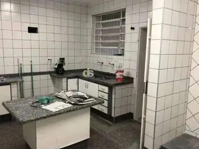 Casa / Sobrado para Locação em São Paulo/SP Pacaembu 5 Quartos