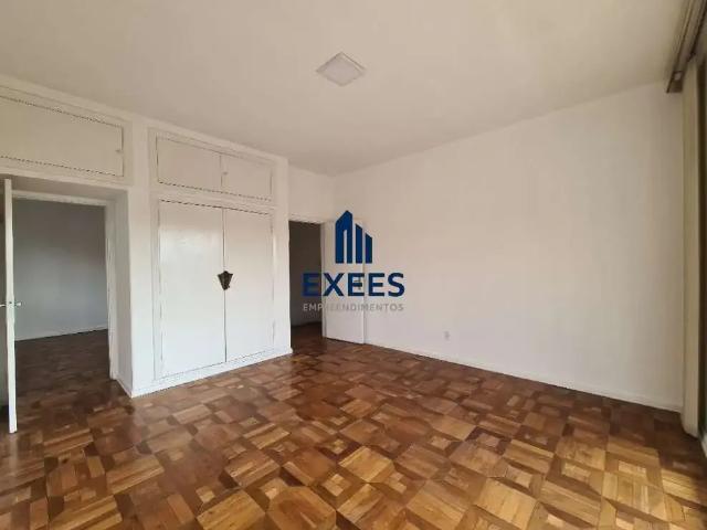 Casa / Sobrado para Locação em São Paulo/SP Pacaembu 5 Quartos