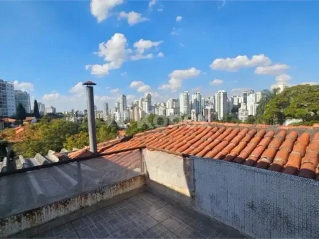 Casa / Sobrado para Locação em São Paulo/SP Pacaembu 5 Quartos