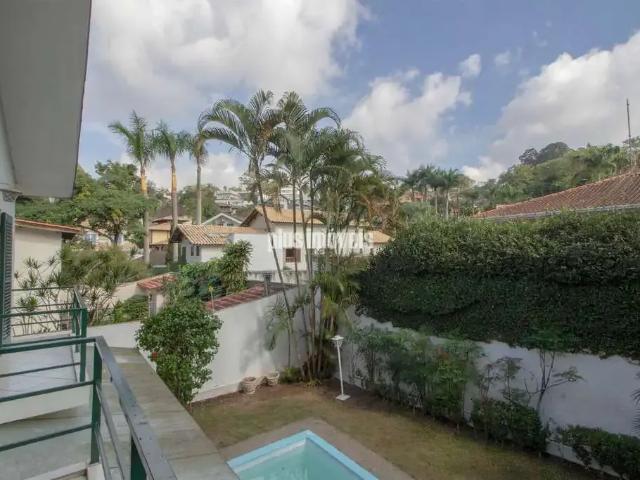 Casa / Sobrado para Locação em São Paulo/SP Panamby 3 Quartos