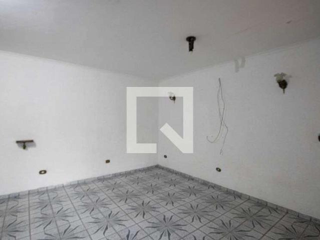 Casa / Sobrado para Locação em São Paulo/SP Parque Novo Mundo 2 Quartos